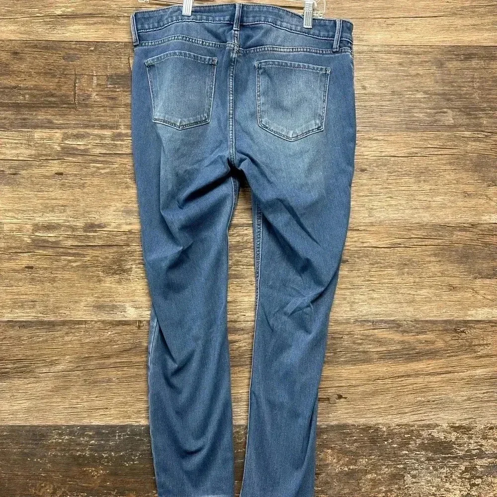 Old Navy Rockstar Super Skinny Blue Jeans - Picture 2 of 5